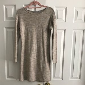 Athleta beige long sleeve cotton/poly dress. S